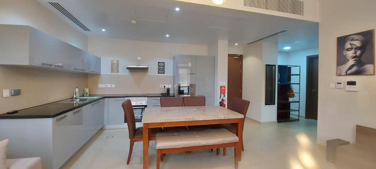 One Elegant 1Bhk Apartment In Muscat Bay 02 Экстерьер фото